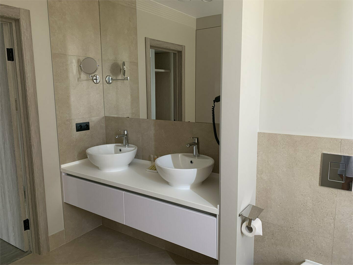 Большой Апартамент 3х-комнатный