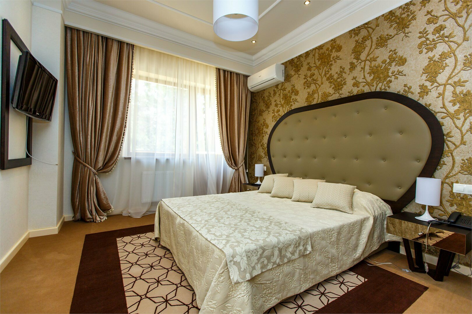 "ВИДОВОЙ СТУДИО" с 2 дополнительными местами на одном складном диване, корпус 1 (4 звезды)