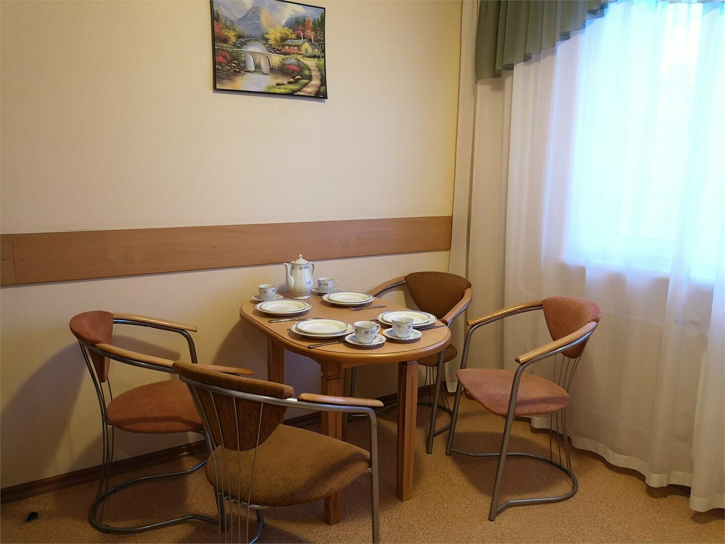 Двухкомнатные апартаменты гостиная +спальня