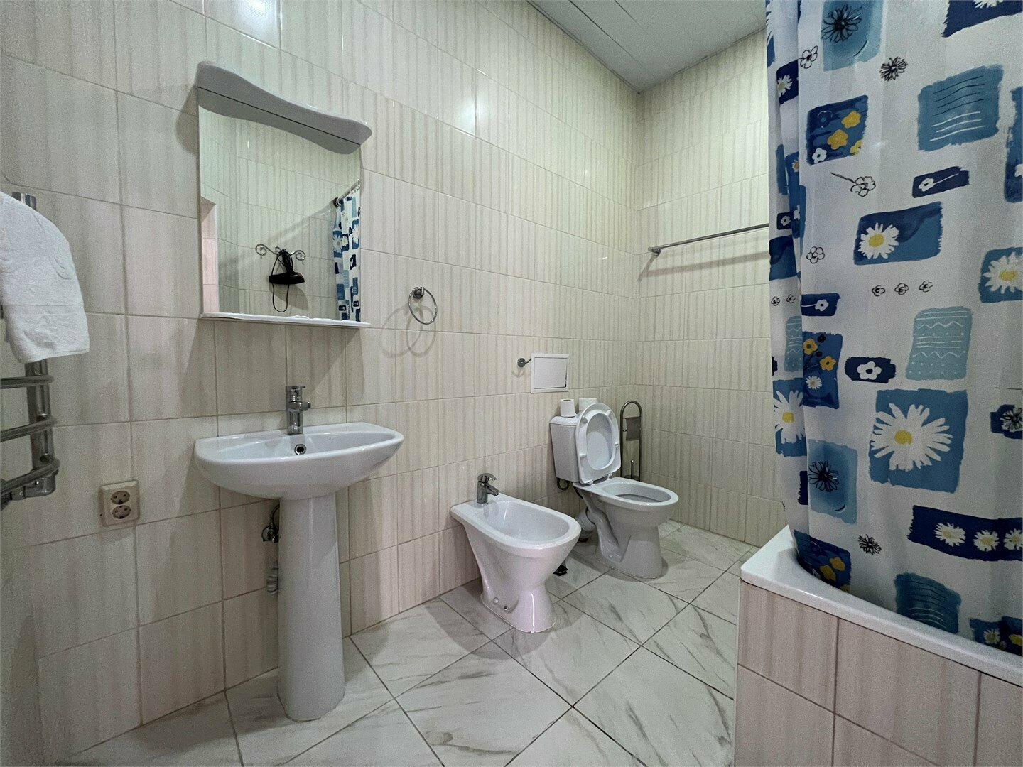 Улучшенный двухместный номер с двухспальной  кроватью