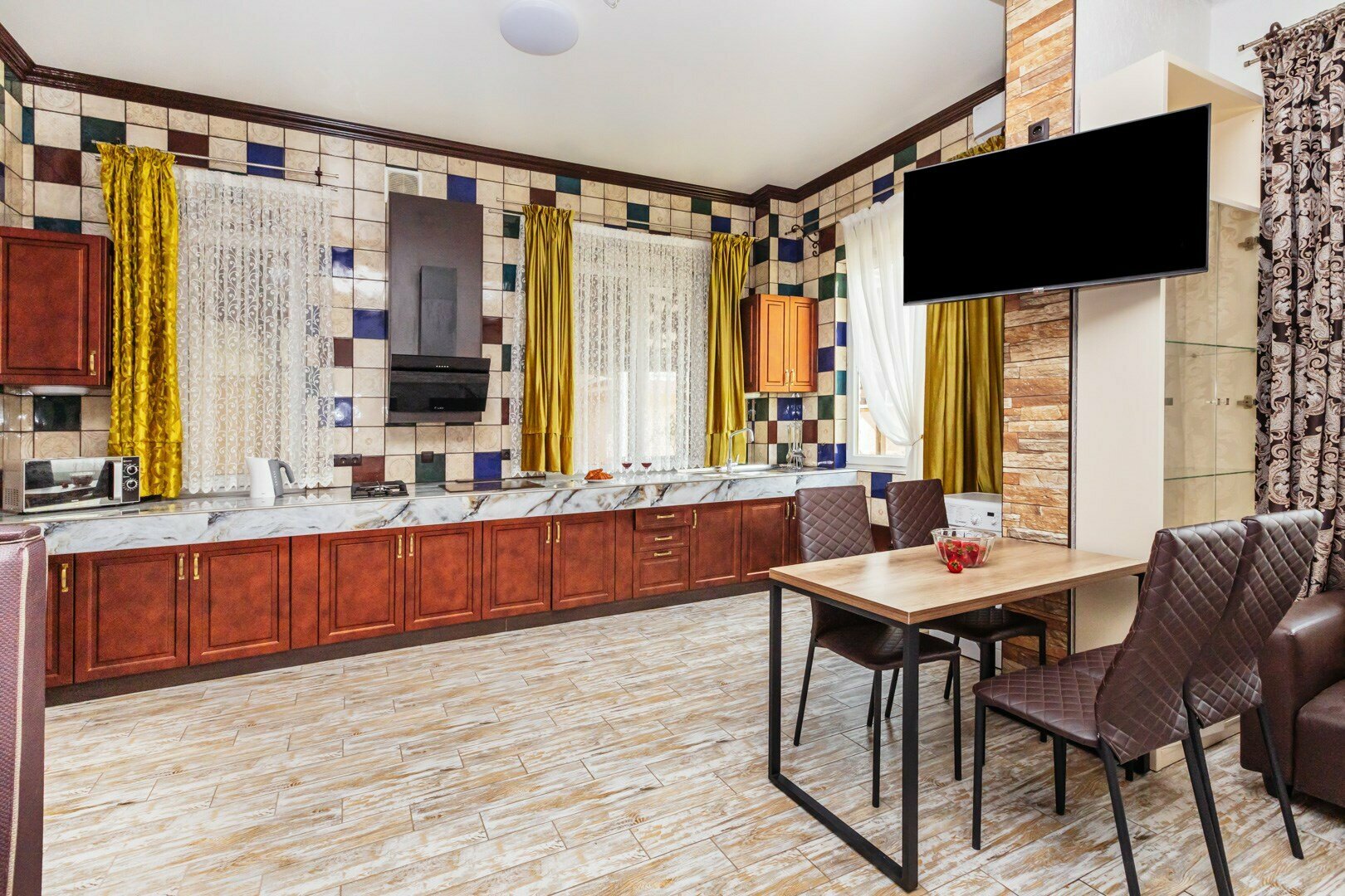 Апартаменты №221 / №231