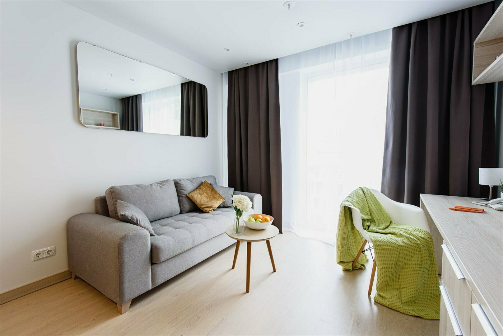 Люкс с террасой (двухкомнатный номер)