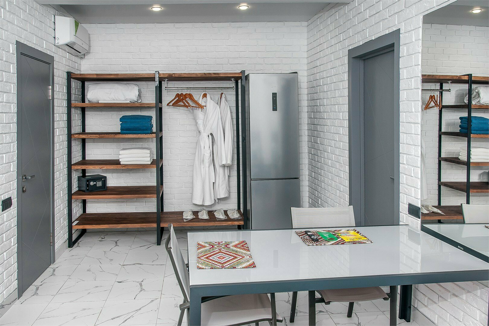 Номер Студио четырёхместный без балкона