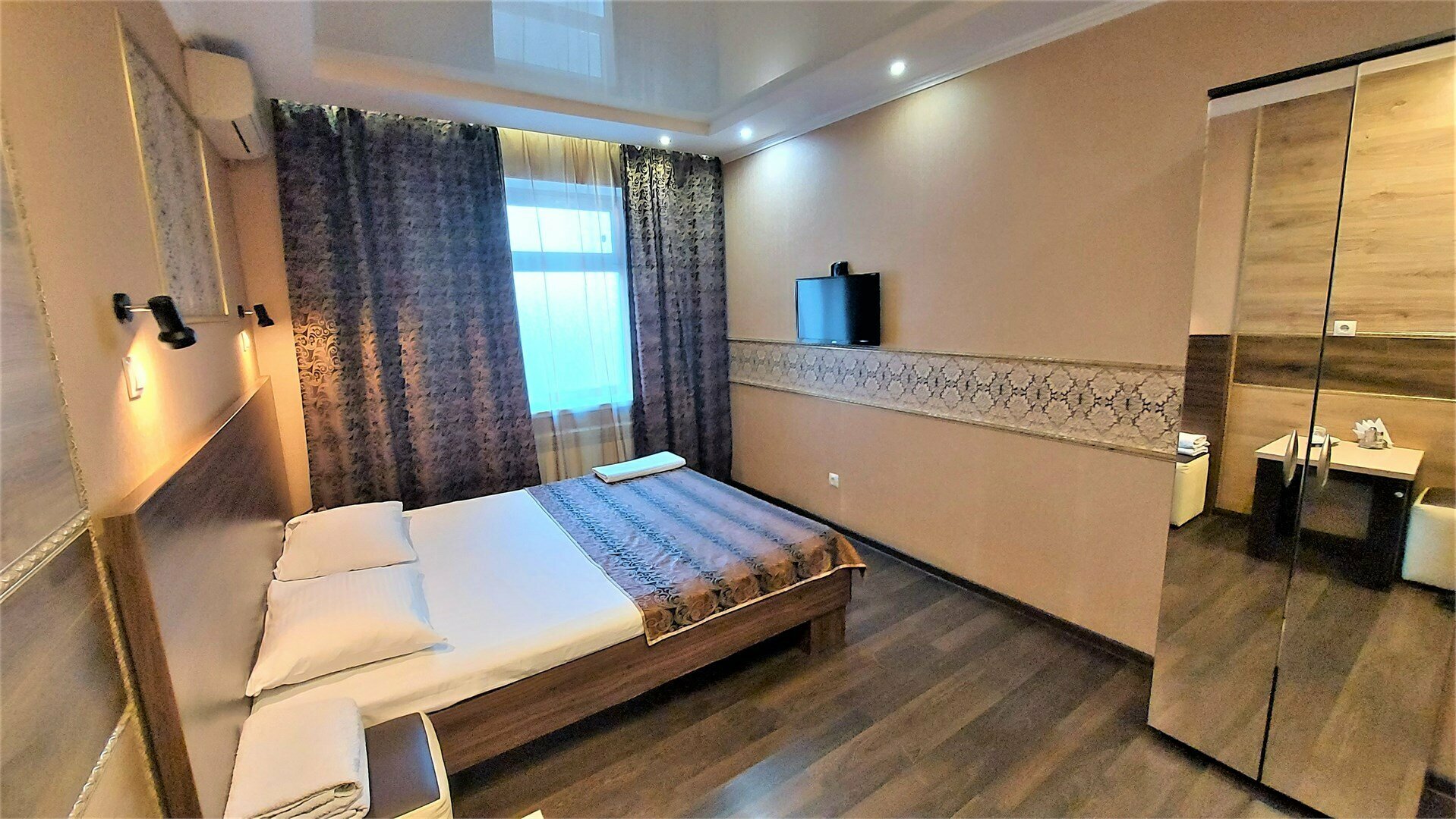 Улучшенный двухместный номер с 1 кроватью