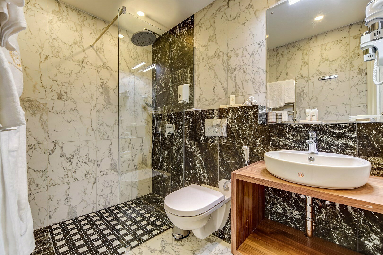 Стандартный двухкомнатный номер