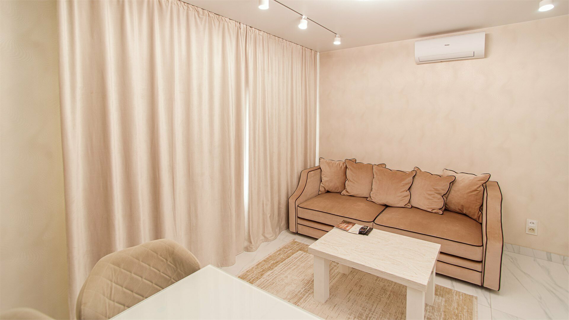 квартира трёхкомнатная люкс Согренная 21