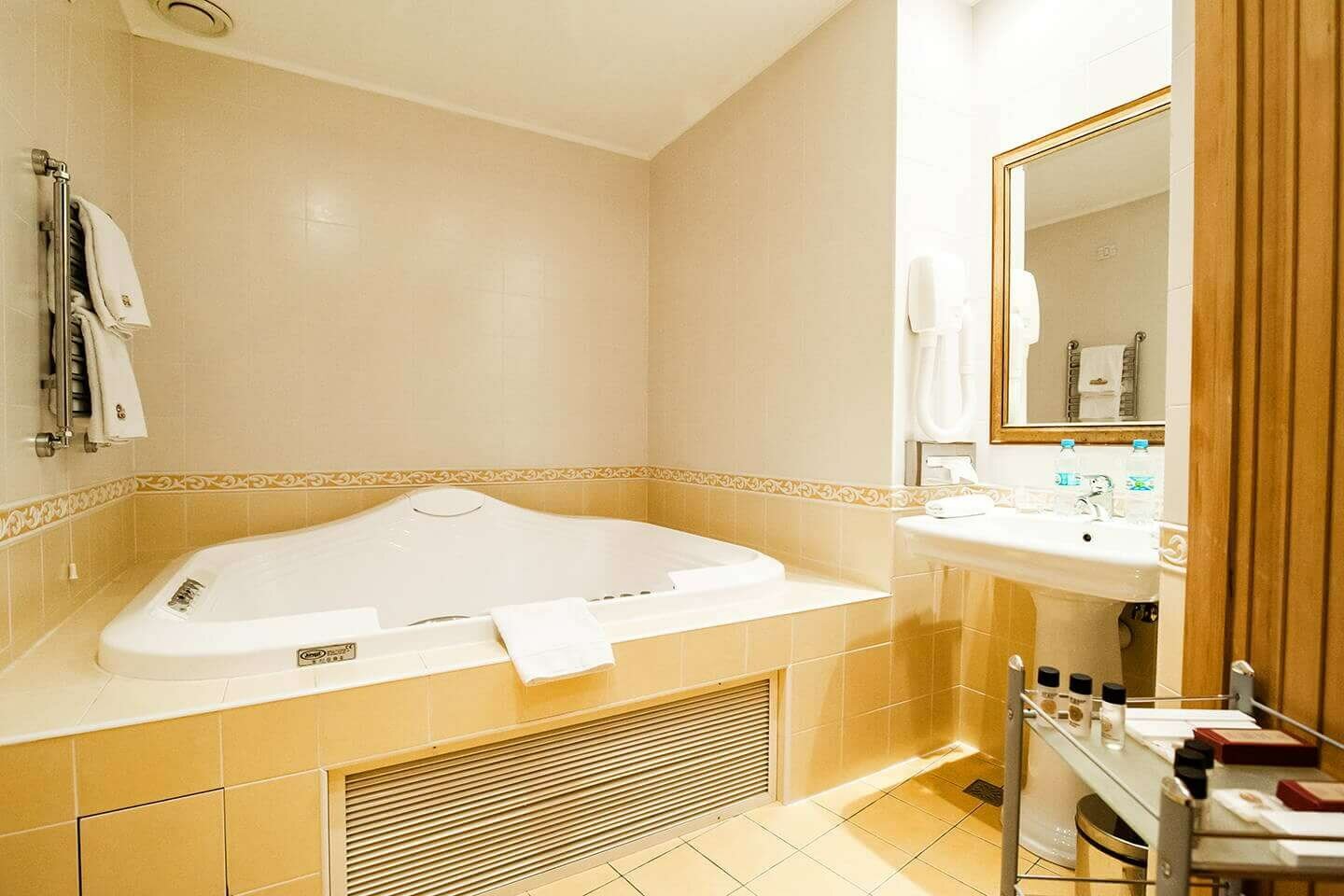 Апартамент «Иван Айвазовский»