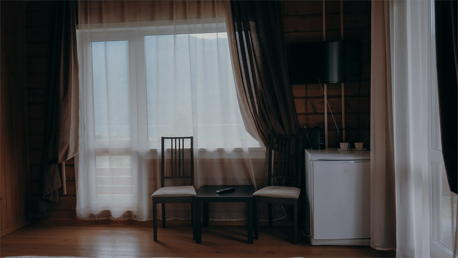 2-местный 2-комнатный стандарт первой категории Главный корпус 2 балкона