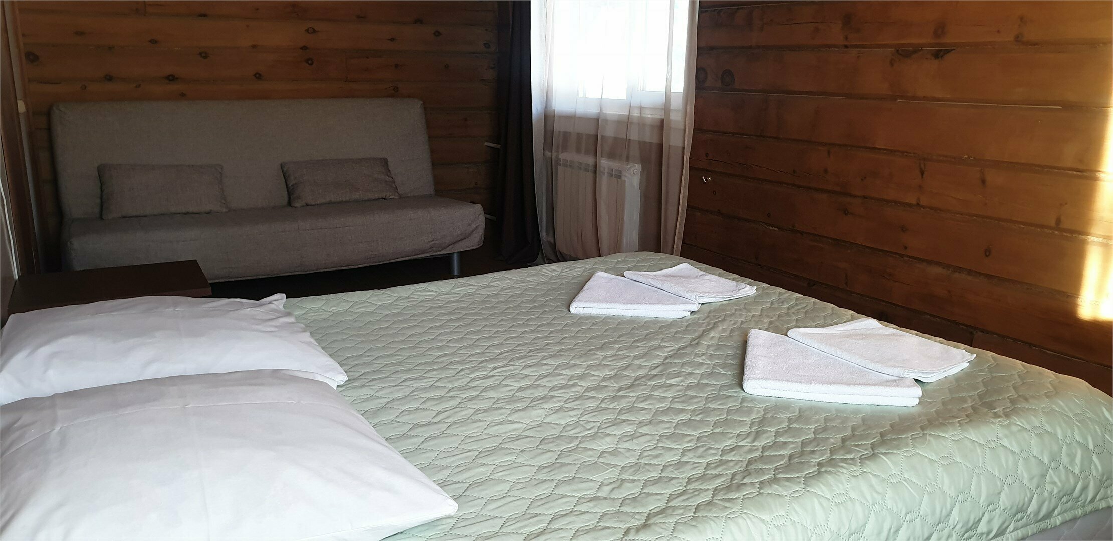 4-местный 3-комнатный стандарт первой категории 46 м2. Главный корпус