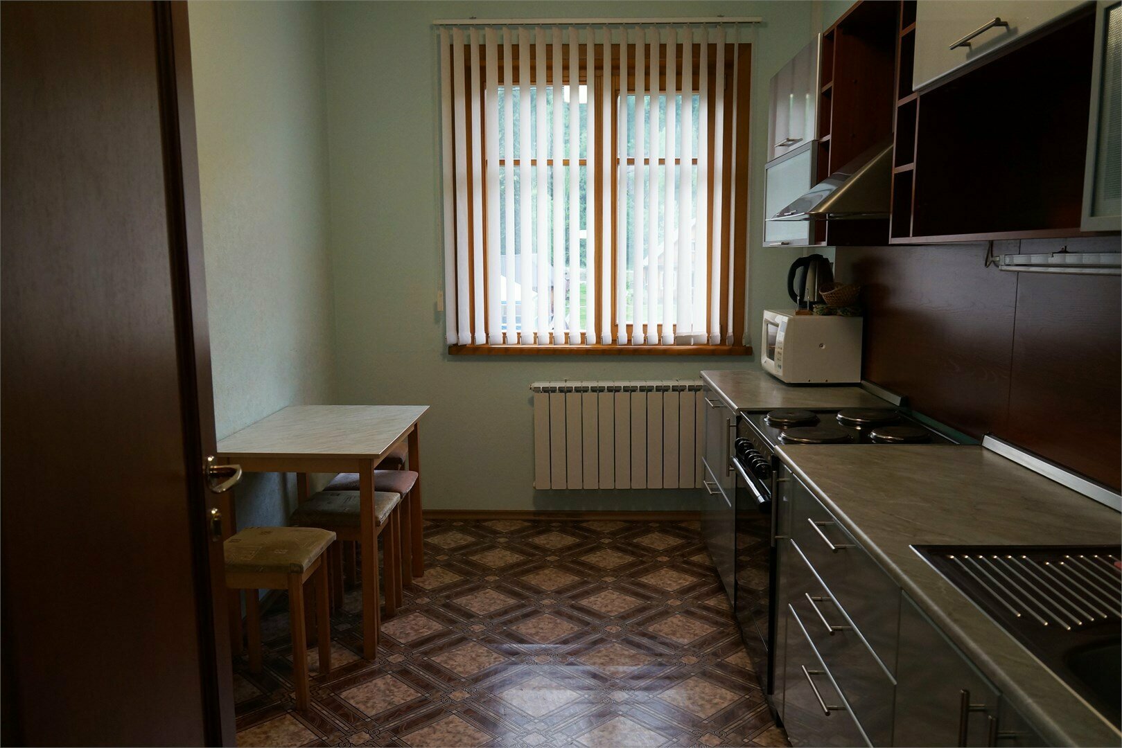 2-местный 1-комнатный стандарт второй категории 15,3 м2 (Удобства на два номера)