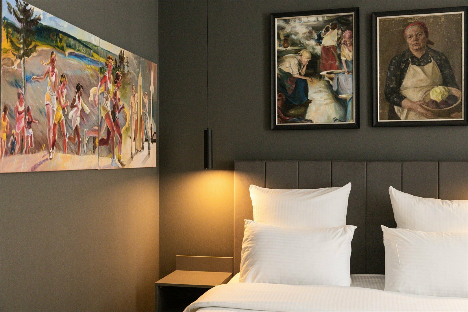 Номер комфорт с одной двуспальной кроватью