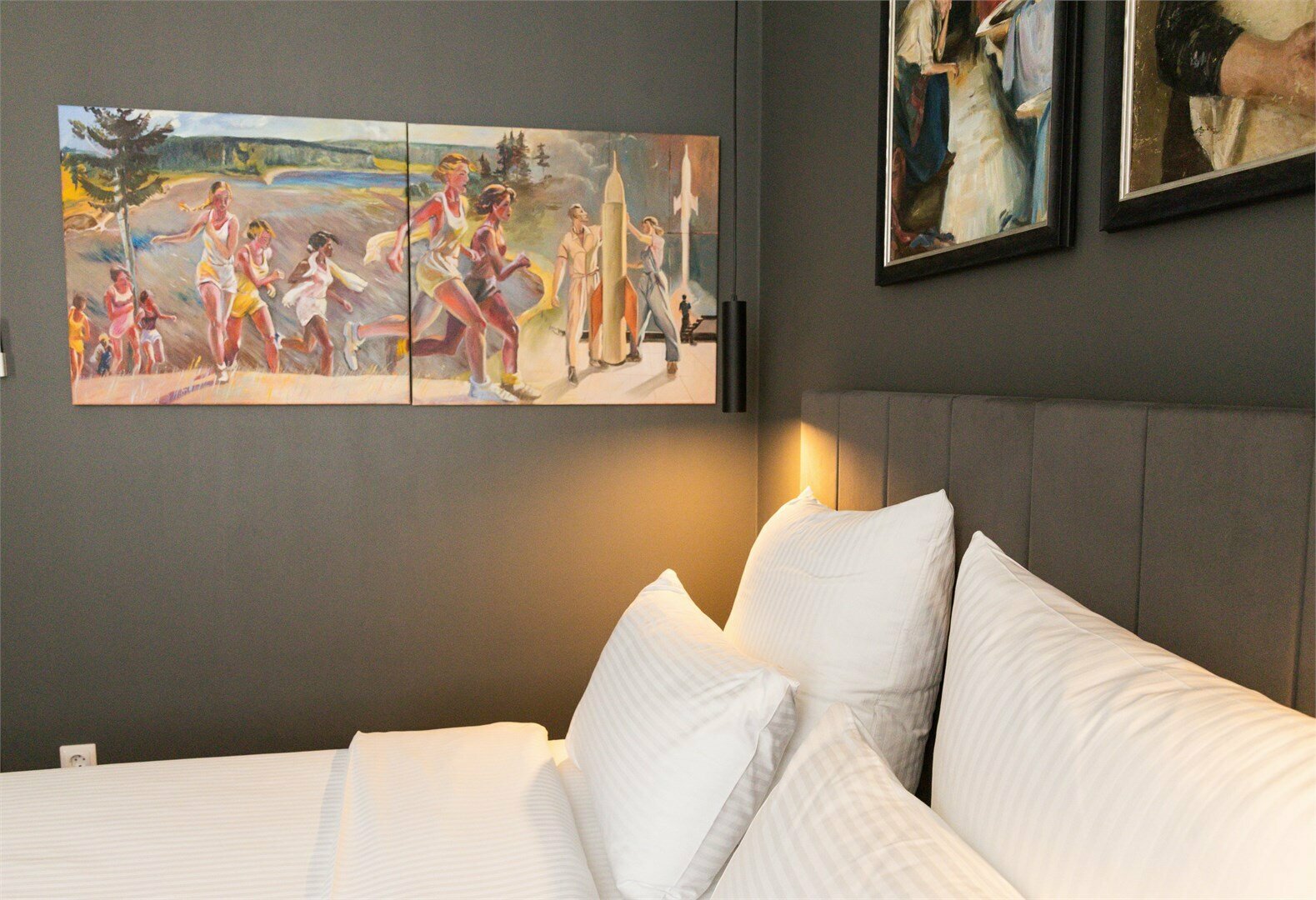 Номер комфорт с одной двуспальной кроватью