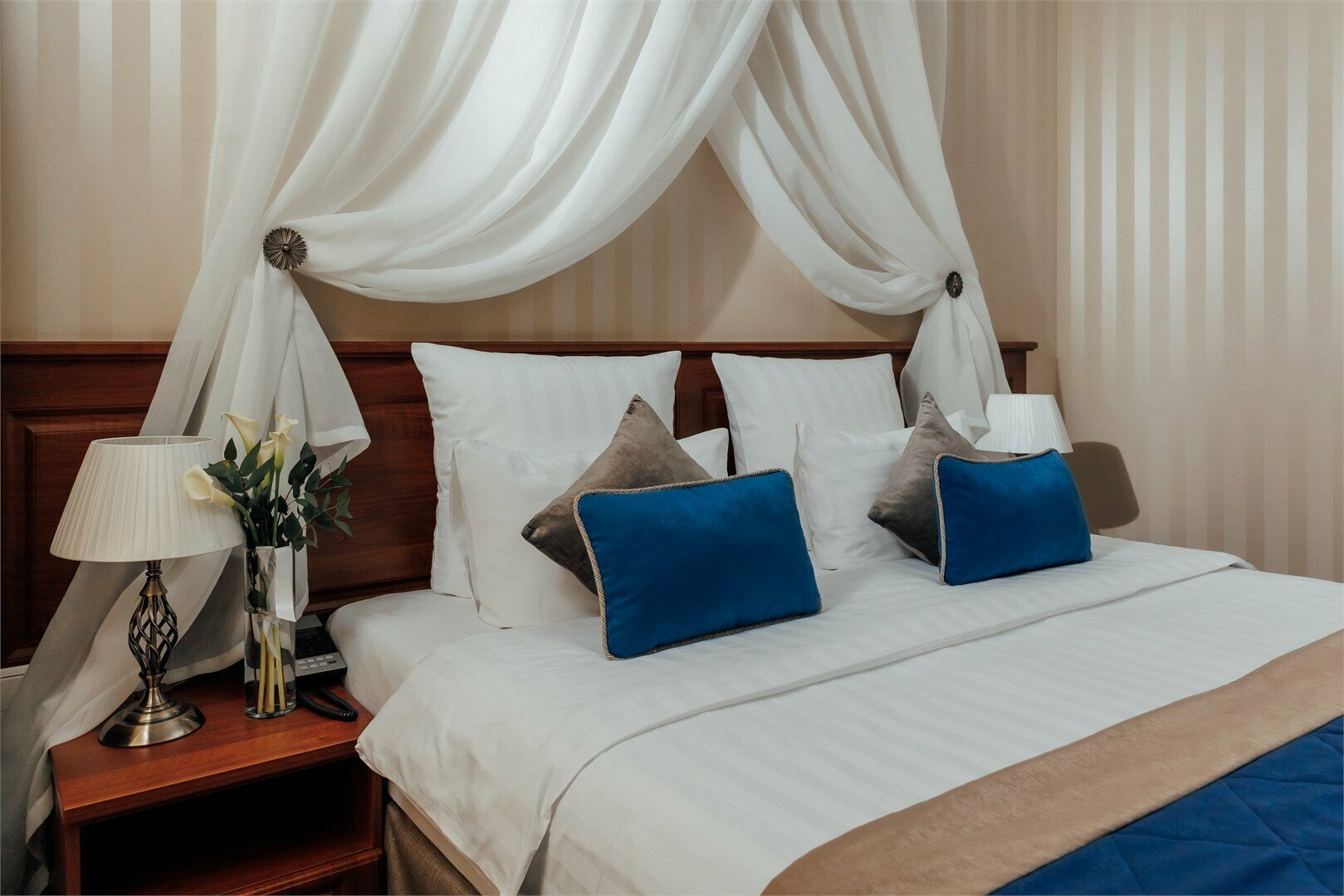 Классик c 1 двуспальной или 2 отдельными кроватями