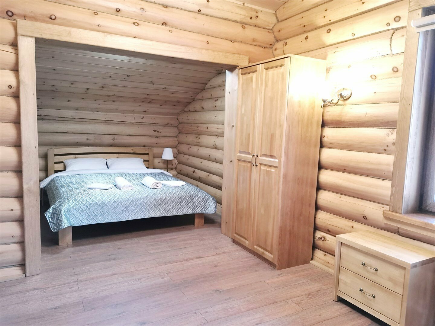 Коттедж с видом на лес