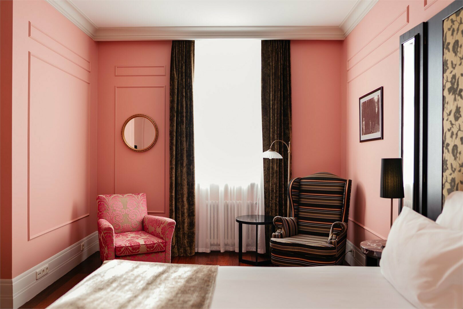 Улучшенный номер с видом во внутренний двор