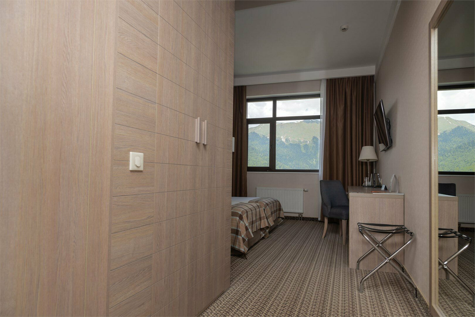 Стандартный двухместный номер с двумя раздельными кроватями (без балкона)