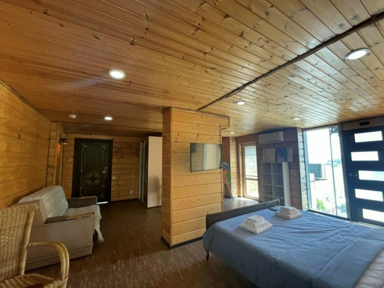 Панорамный Студио с выходом на террасу