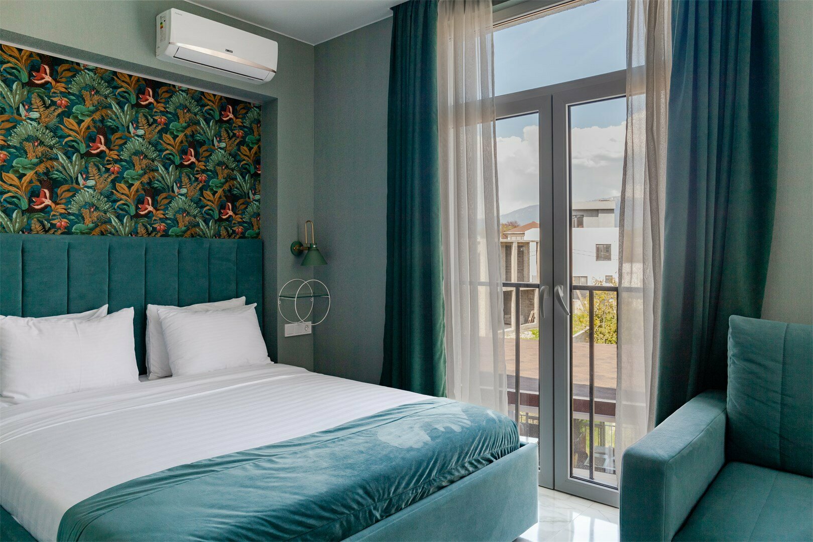 Двухместный номер с одной большой кроватью