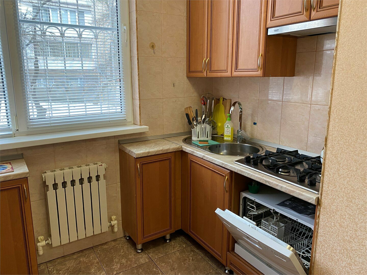 Двухкомнатная квартира на Коллективной 6