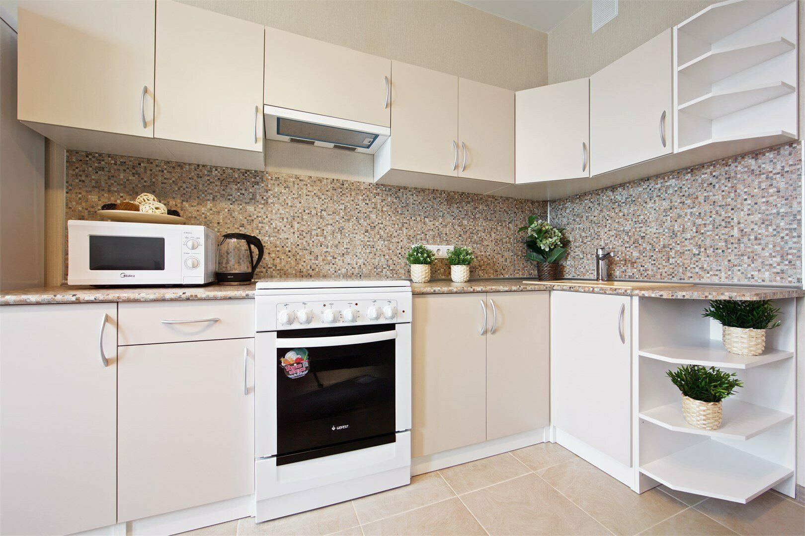 Апартаменты с видом на город на высоком этаже 198