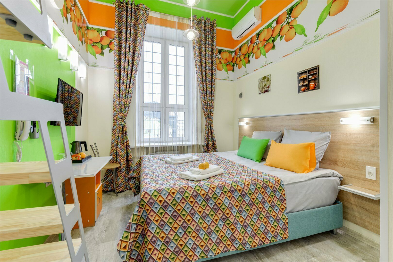 Трехместный номер «Комфорт» с душем