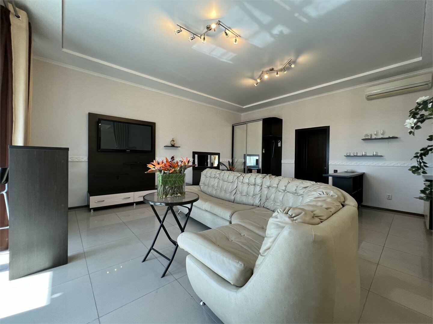 DeLuxe Premium с балконом