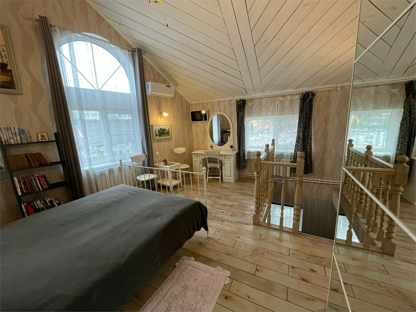 Улучшенный четырехместный номер