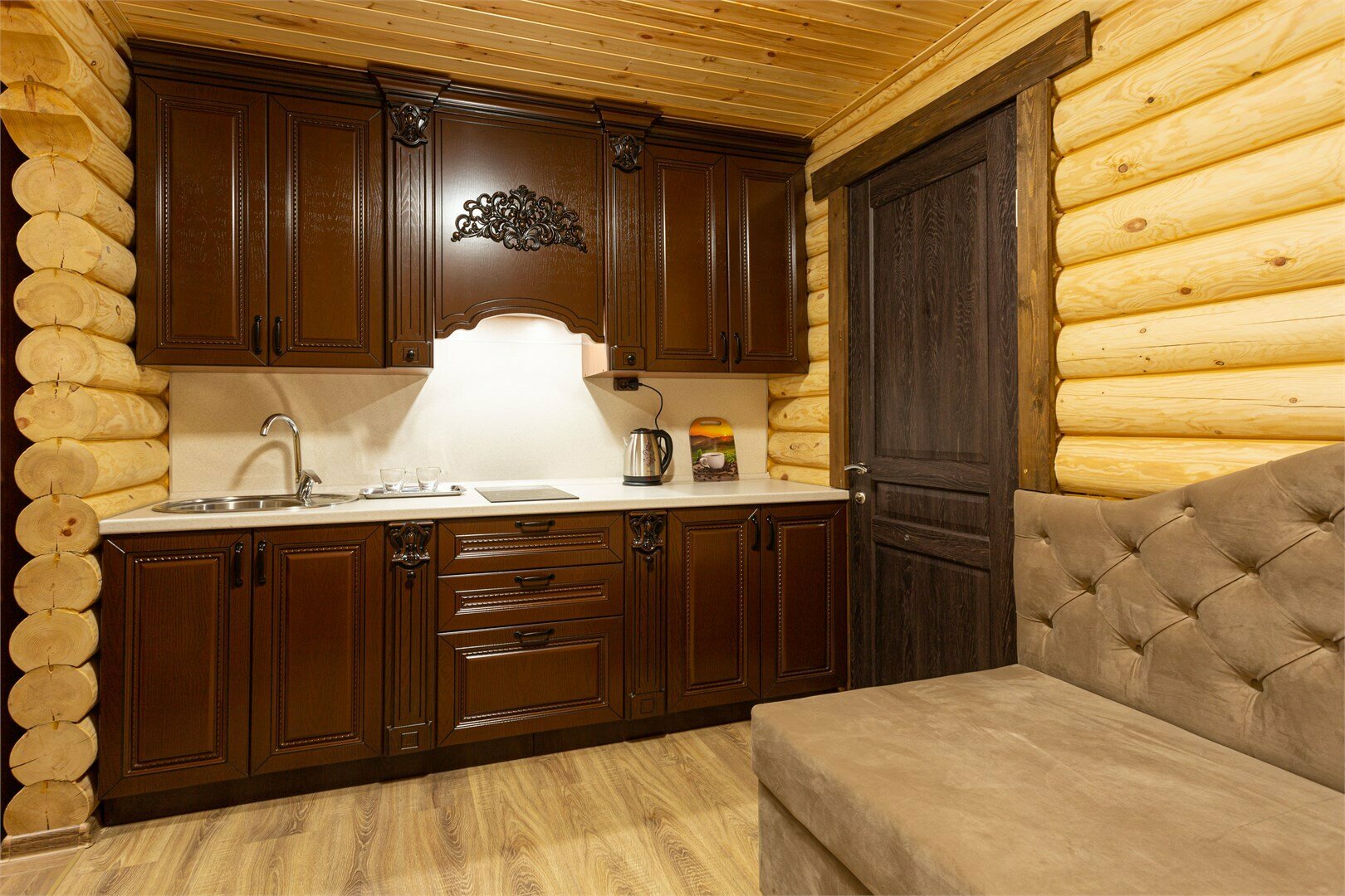 Двухкомнатные апартаменты Делюкс с балконом