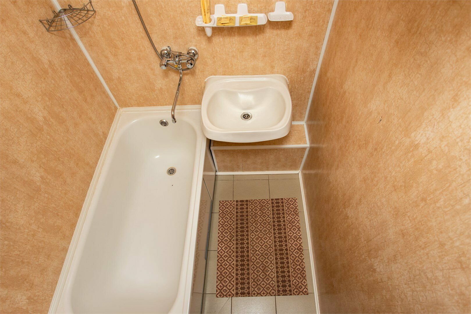 Cемейный номер с собственной ванной комнатой