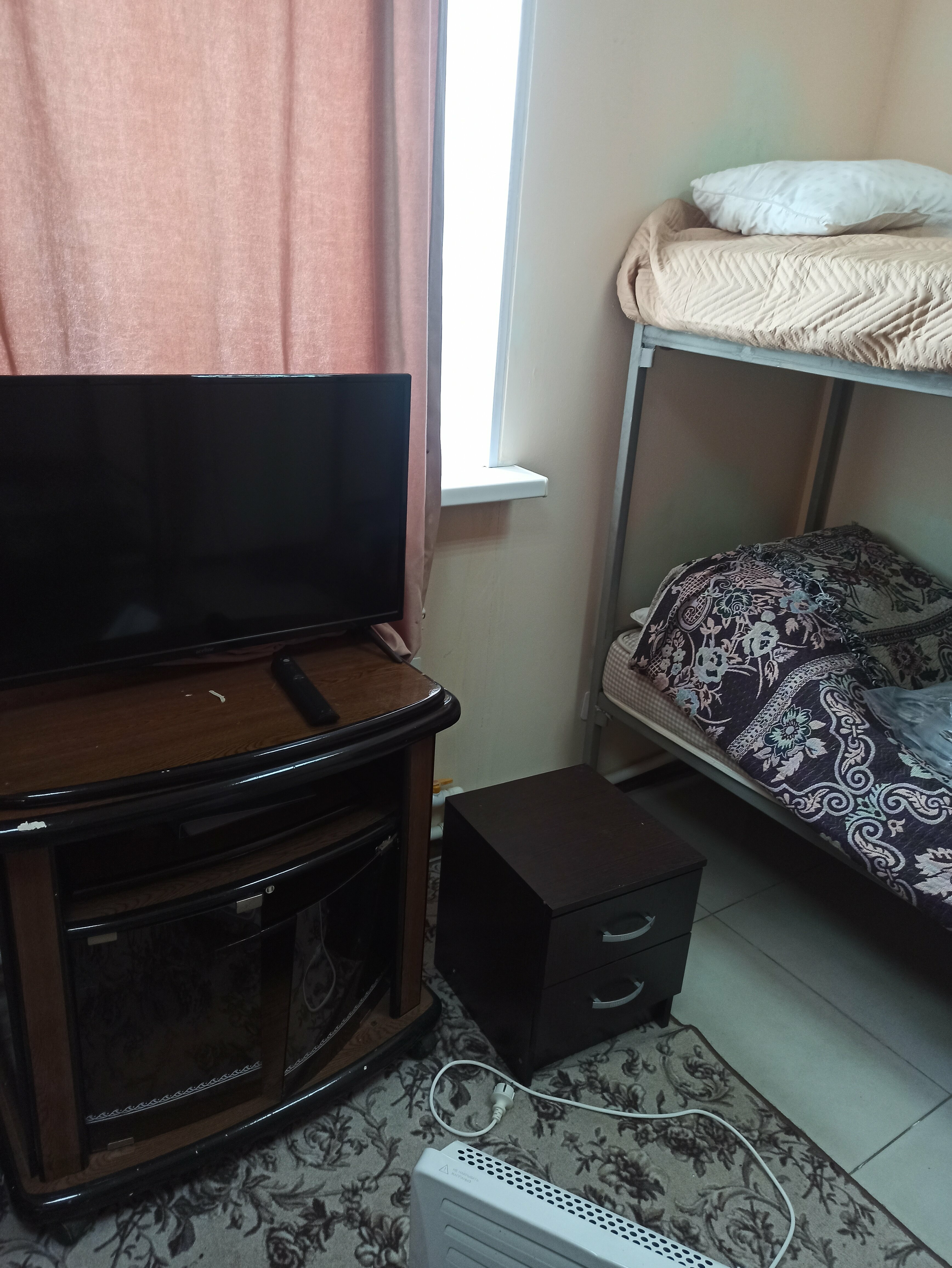 Общий 6-местный номер для мужчин и женщин