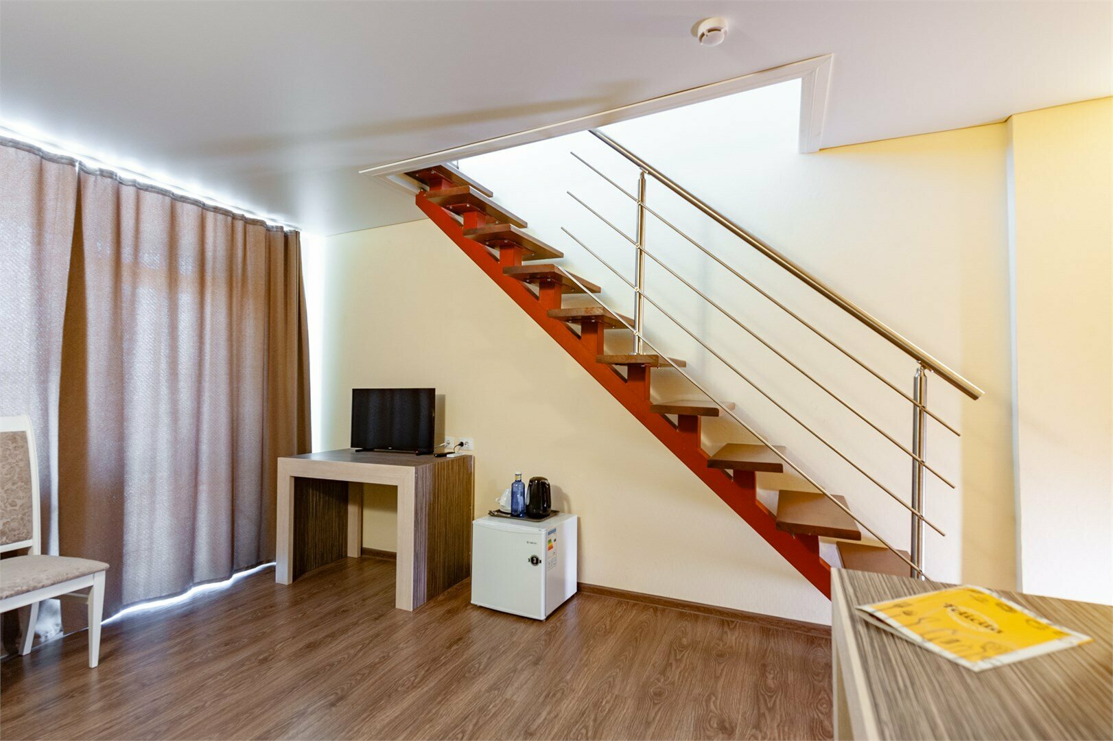 Двухуровневый семейный номер с балконом на 3-4 гостей и видом на море (корпус Б)