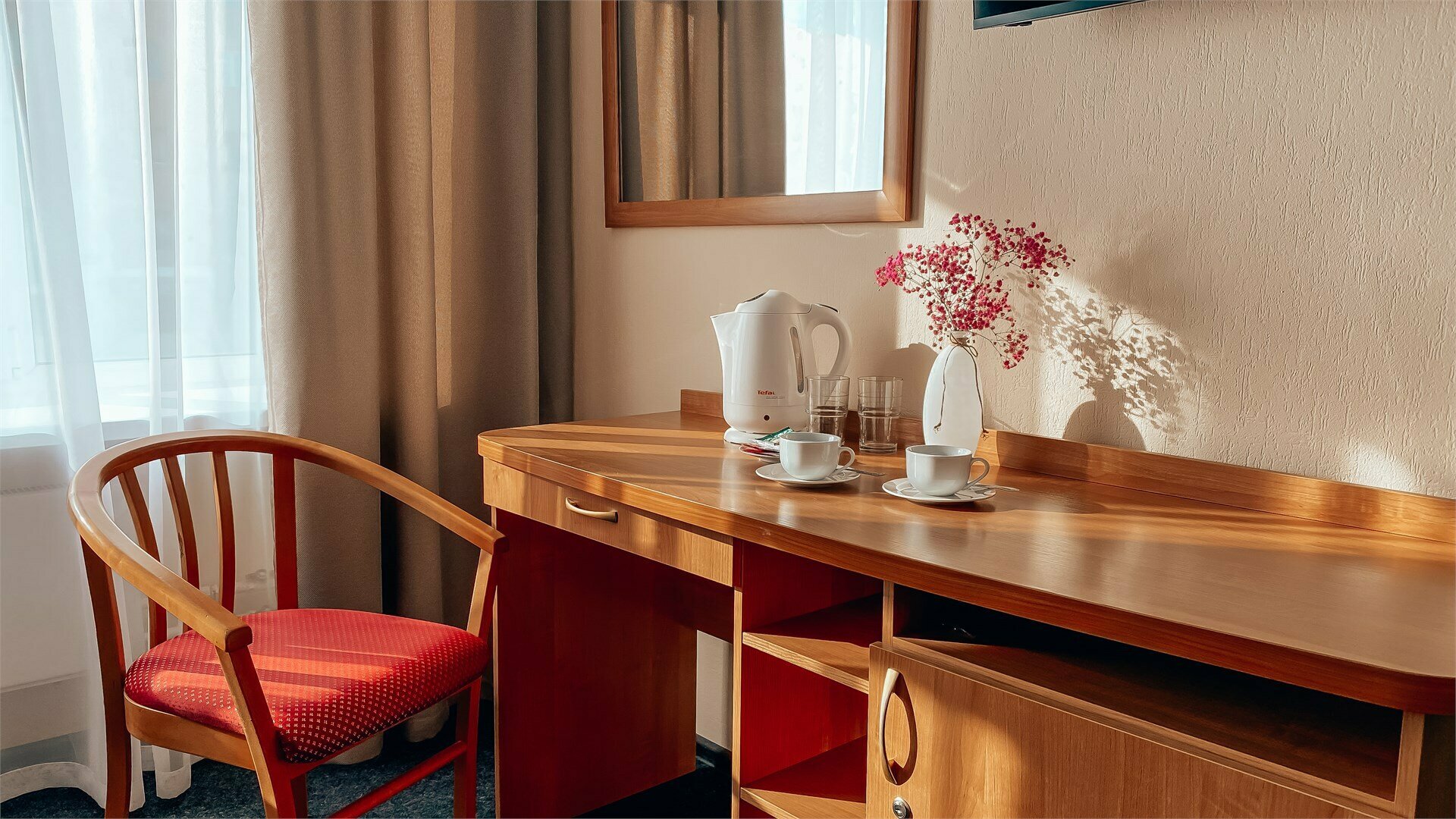 Улучшенный двухместный номер с раздельными кроватями первой категории