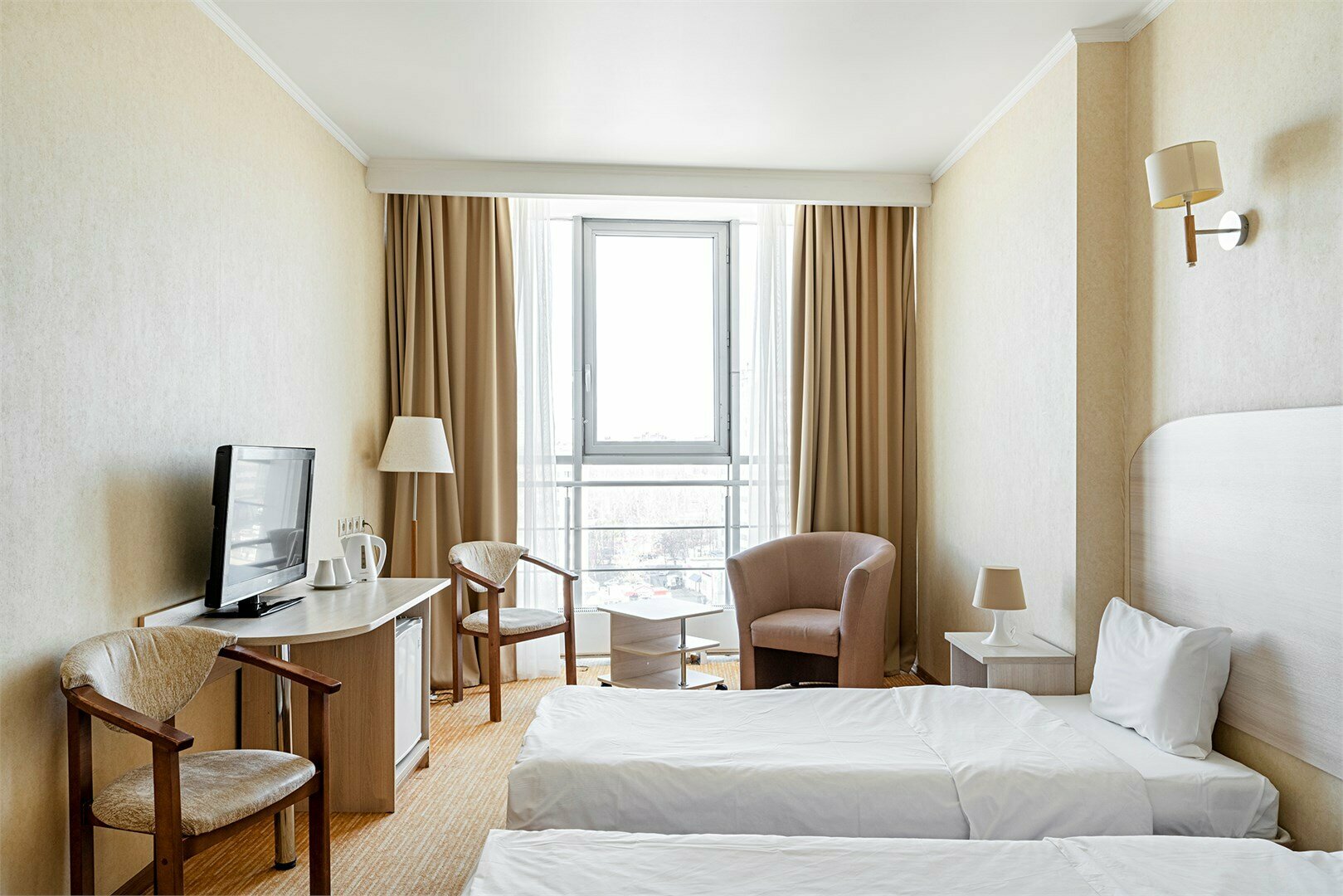 Стандарт двухместный с двумя двуспальными кроватями