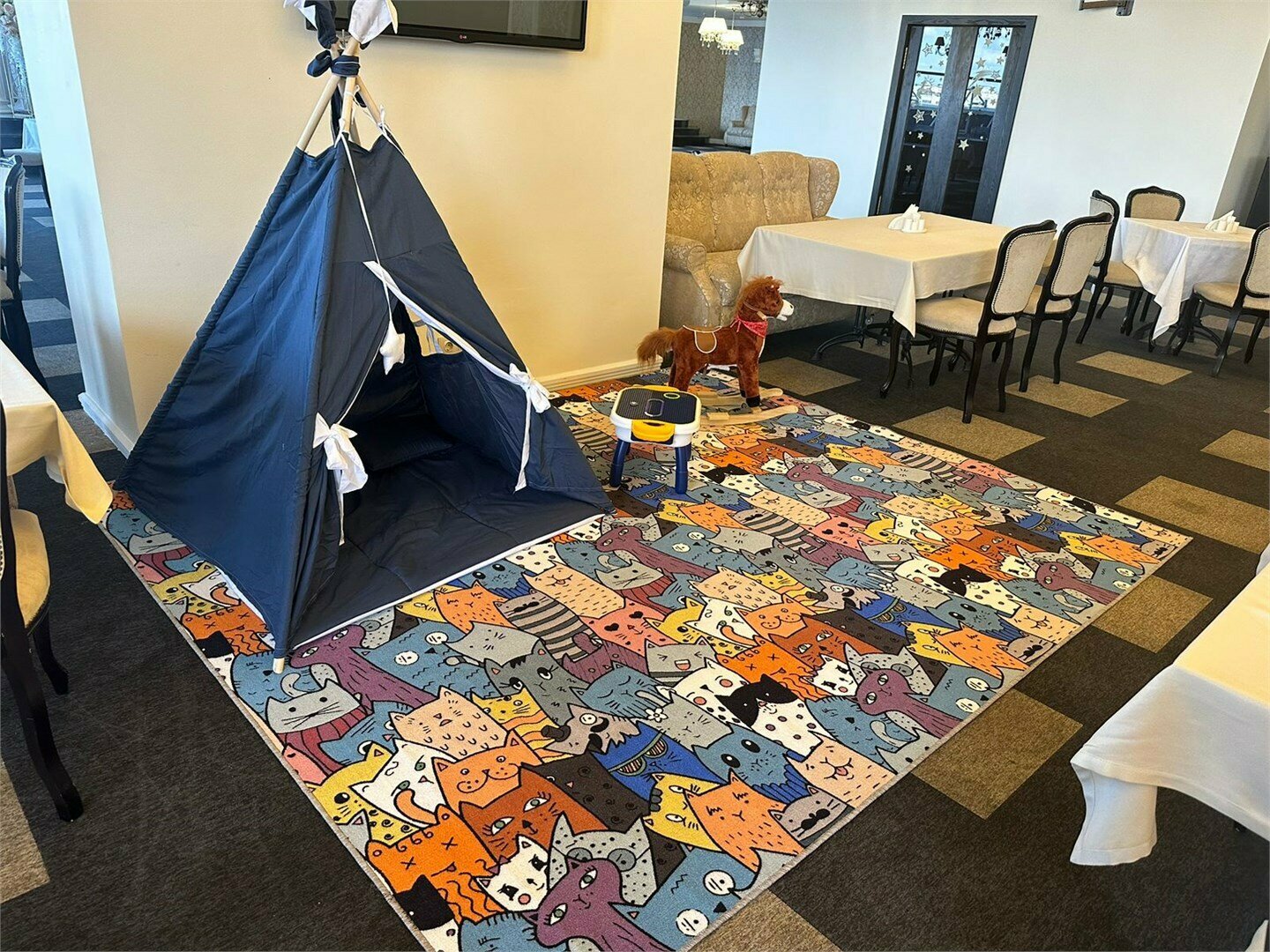 Стандарт трехместный с 1 большой и 1 маленькой кроватями