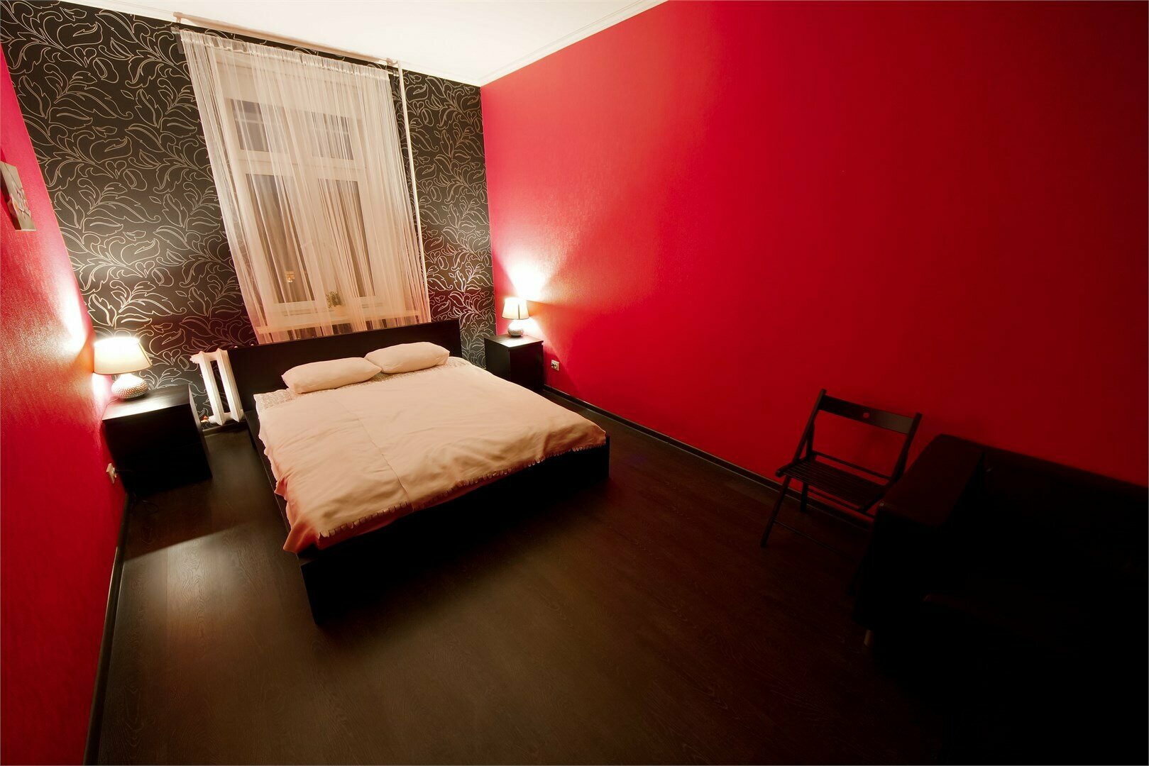 Двухместный номер с 1 кроватью и общим туалетом