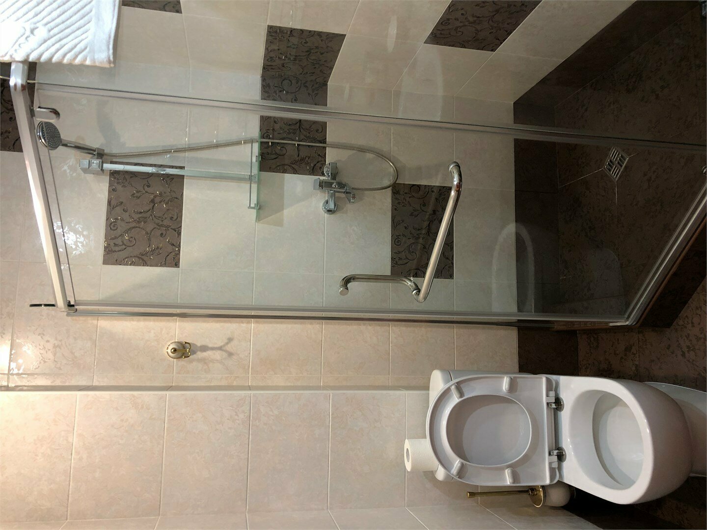 Двухместный номер с большой кроватью