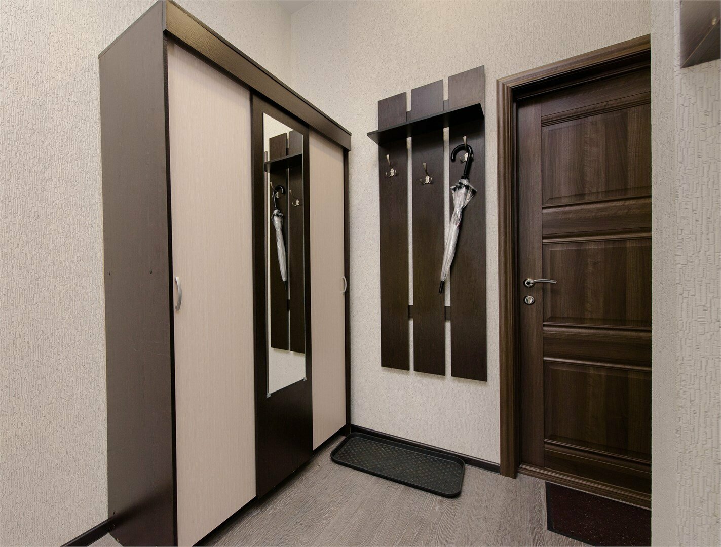 Комната с 2-мя односпальными кроватями и кресло-кровать