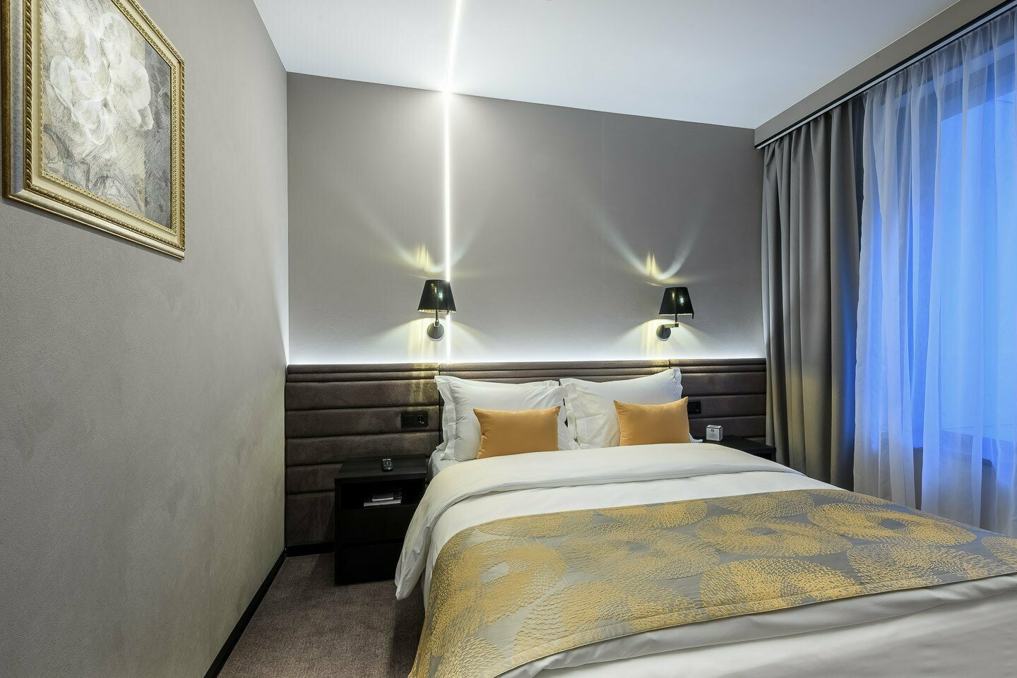 Полулюкс с одной большой кроватью