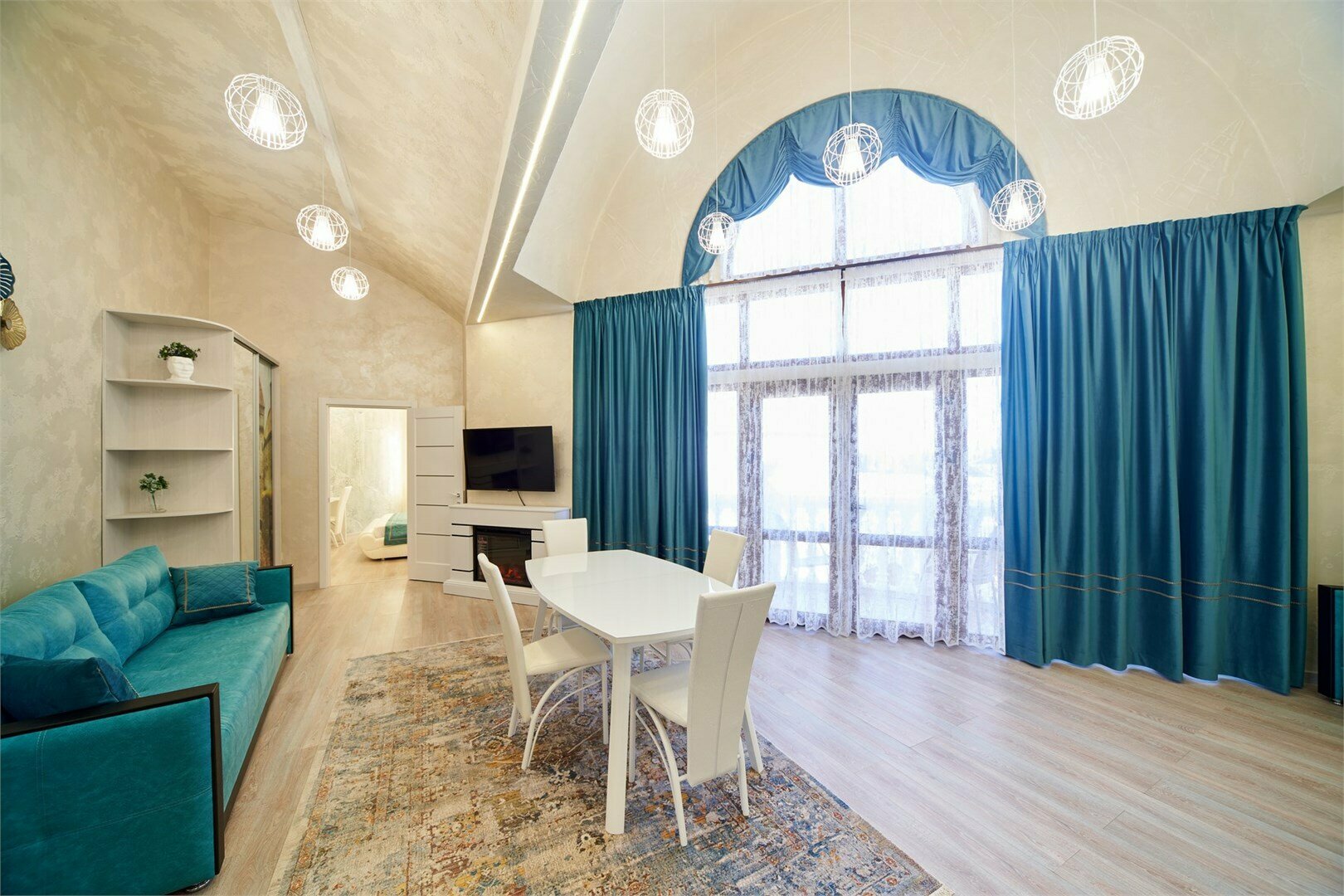 Люкс с 1 спальней