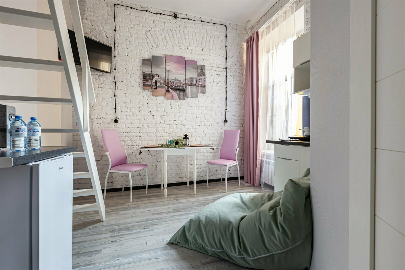 5 - Двухуровневые апартаменты с видом во двор