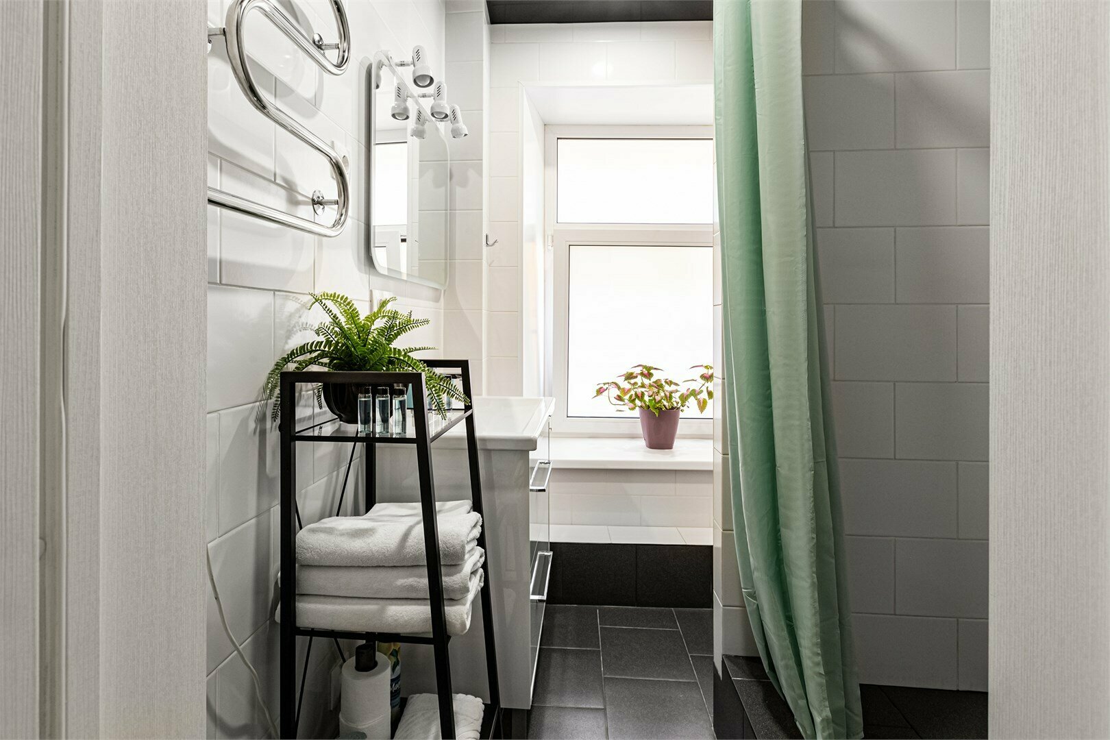 6 - Комфортные апартаменты для троих с видом во двор (отдельный вход)