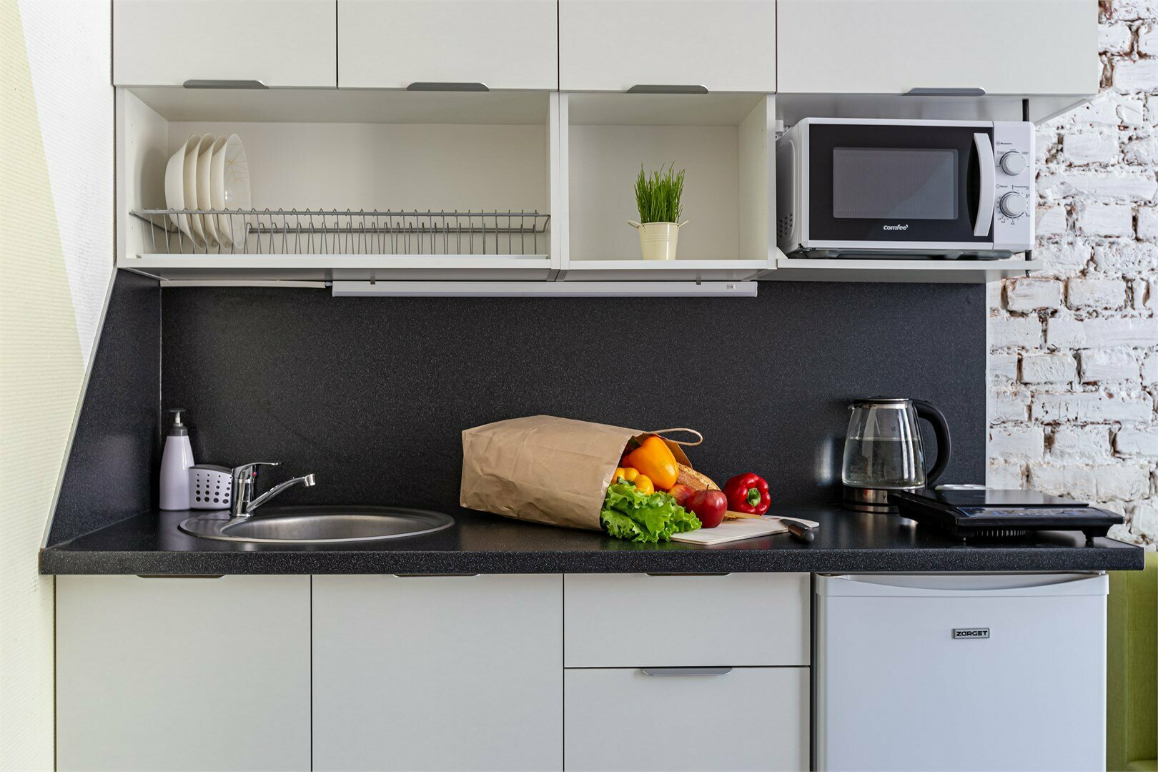 2 -  Комфортные 4х местные апартаменты вид на канал Грибоедова