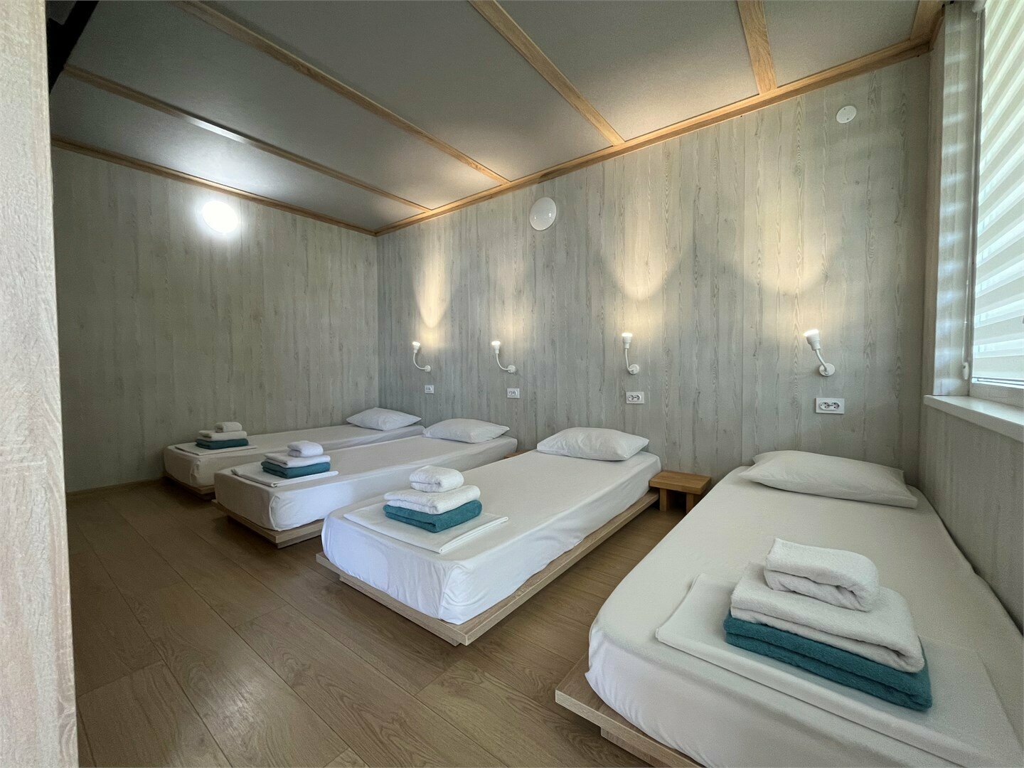 Дзен 4 местный