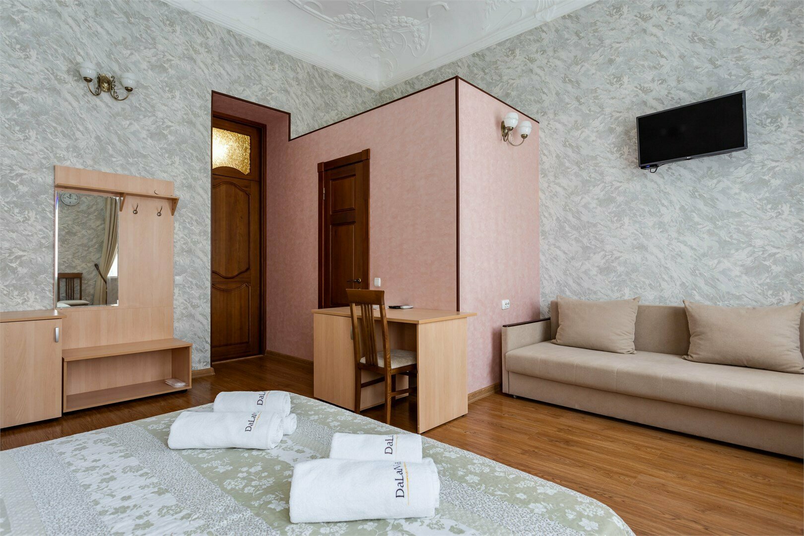 КОМН. №3 ("Гостиная Люкс") - 26 кв.м.