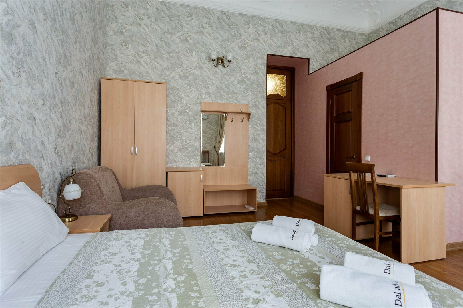 КОМН. №3 ("Гостиная Люкс") - 26 кв.м.