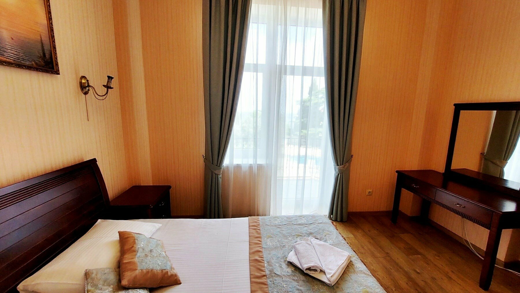 Полулюкс 15, 2й этаж, балкон, вид на море