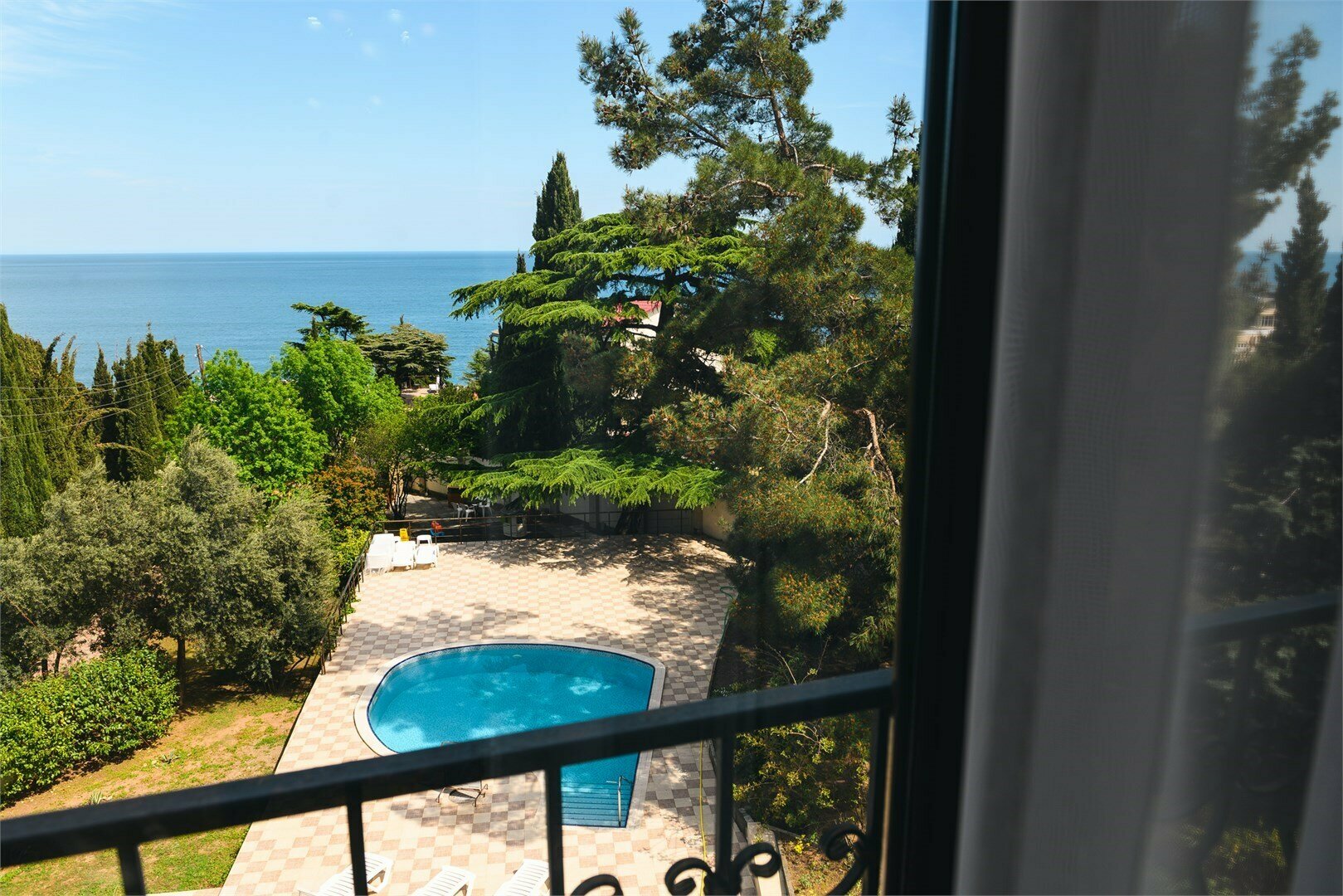 Полулюкс VIP 27, 3й этаж, вид на море