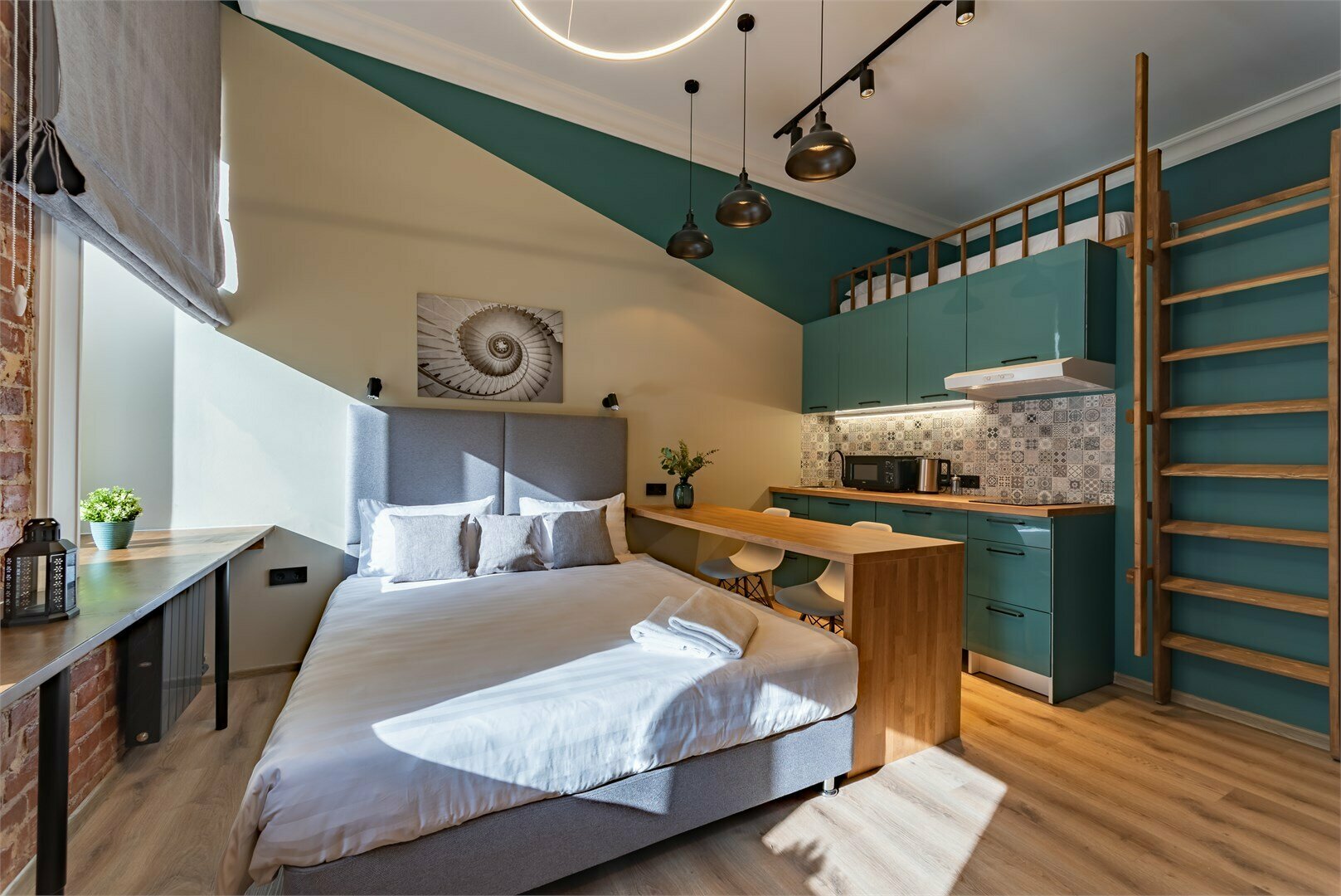 Двухуровневый четырехместный номер