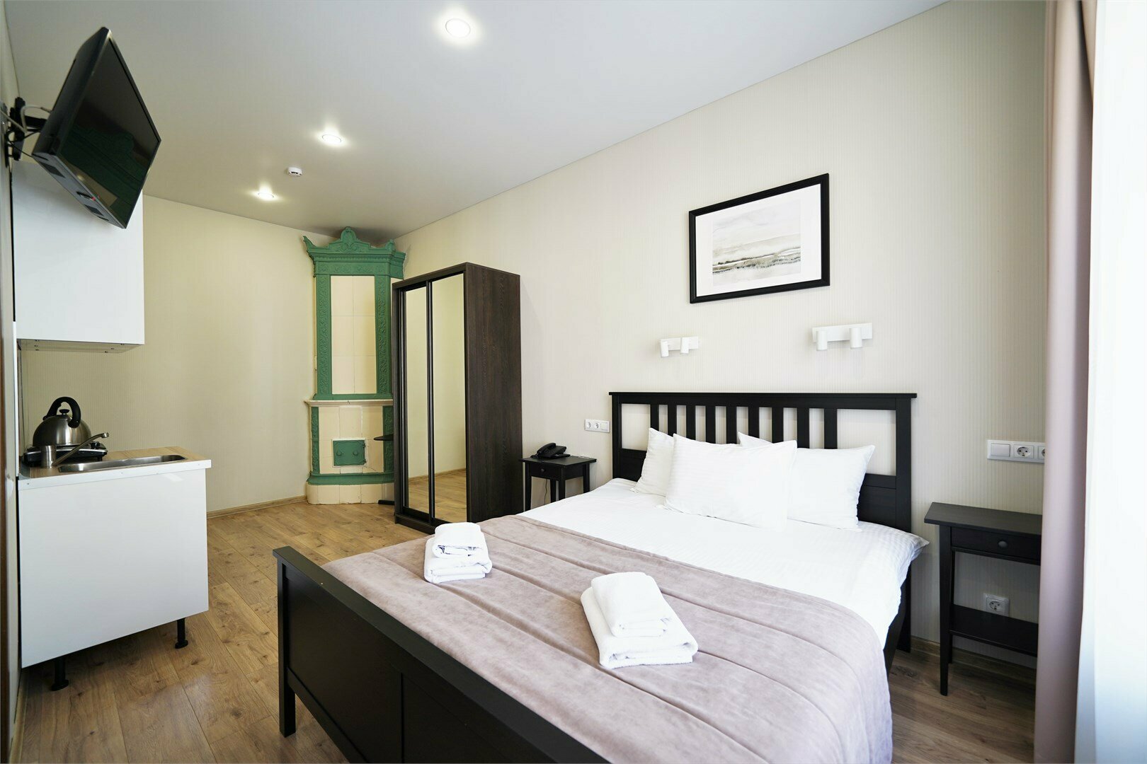 Меблированная комната формата «Классика+» с 1 кроватью