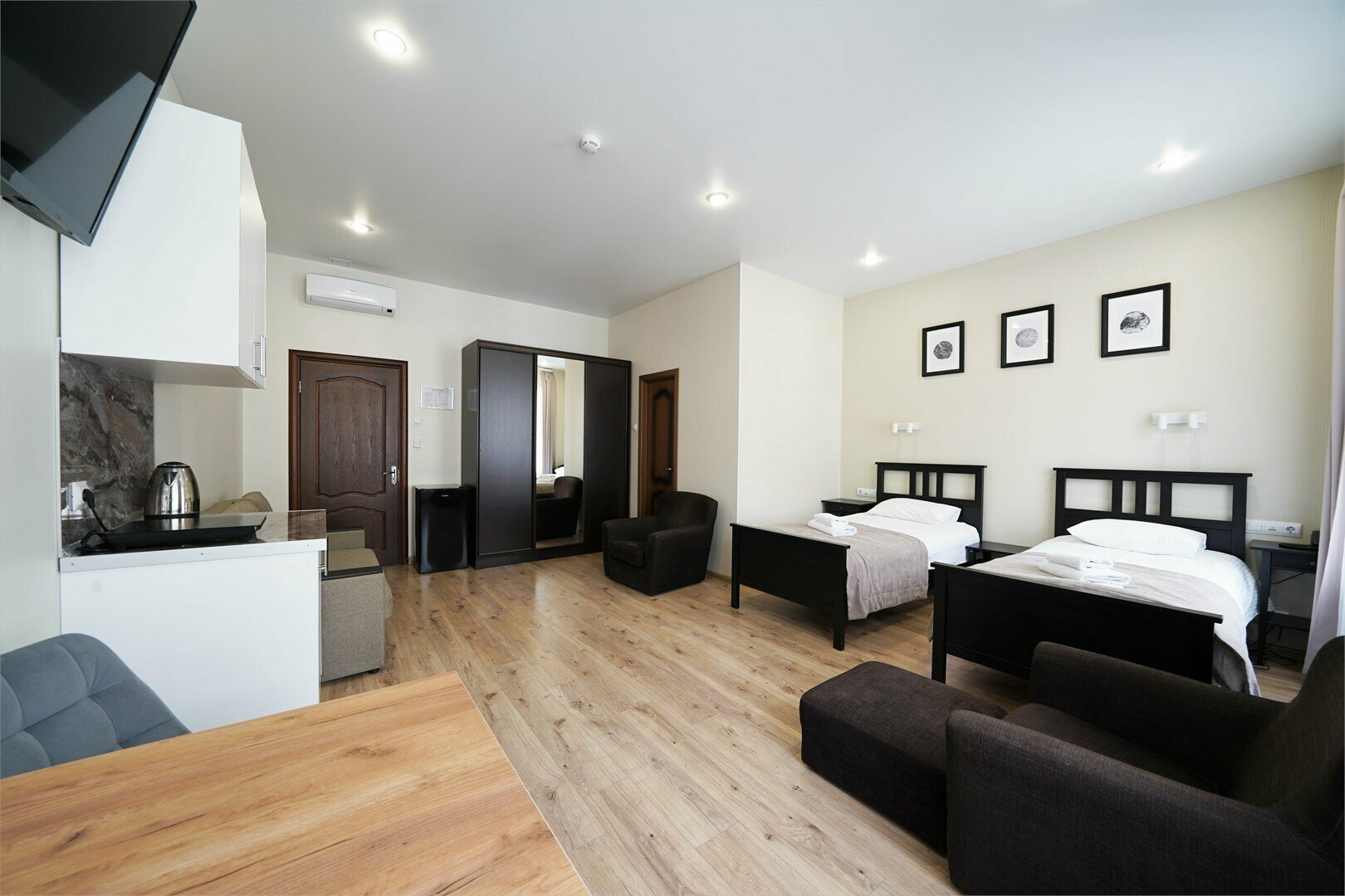 Меблированная комната формата «Расширенный+» с 2 кроватями